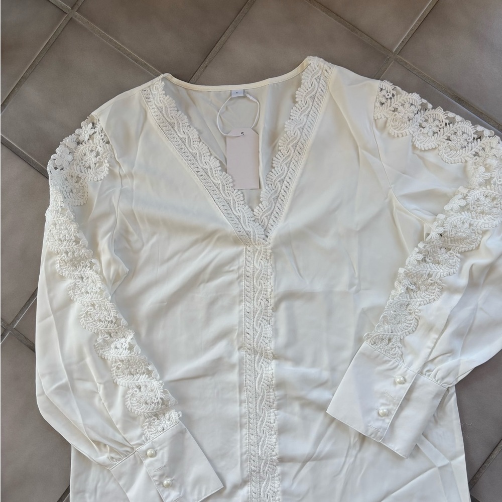 Women's White Lace Embellished Blouse